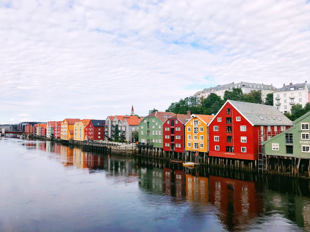 Is it hard to get a job in Norway? 